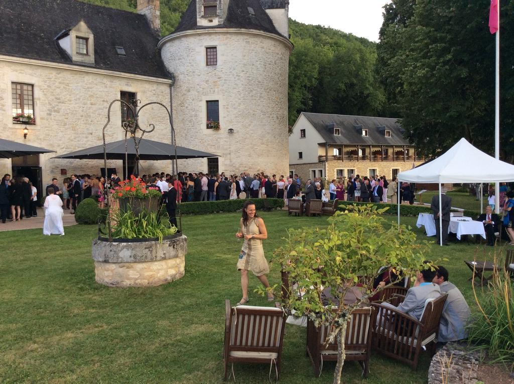 Chateau La Fleunie - Et Restaurant