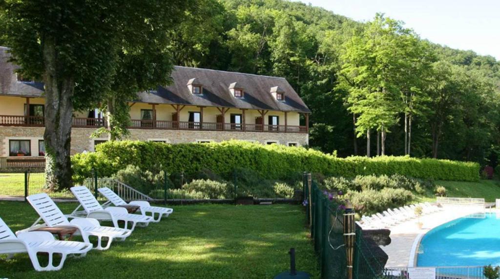 Chateau La Fleunie - Et Restaurant