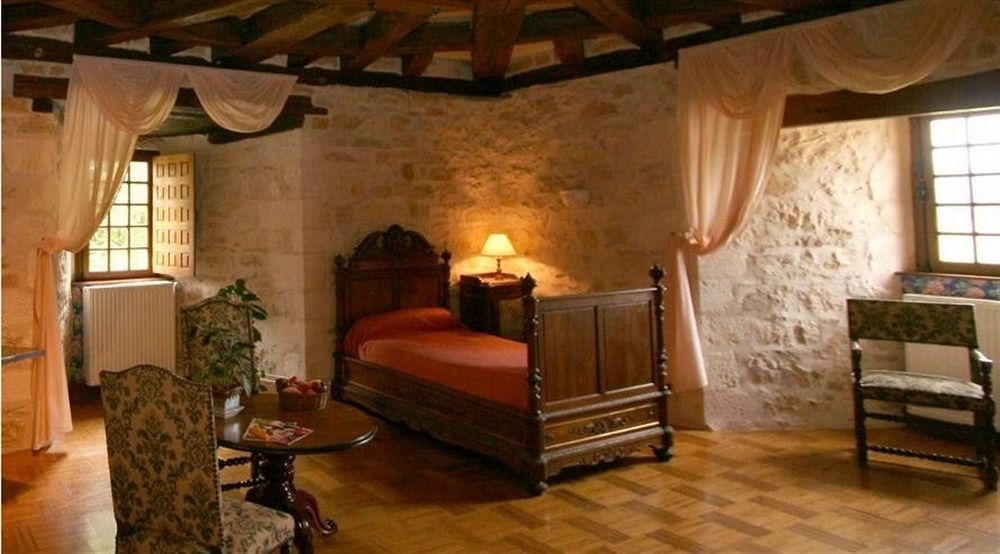 Chateau La Fleunie - Et Restaurant Hotel Condat-sur-Vezere