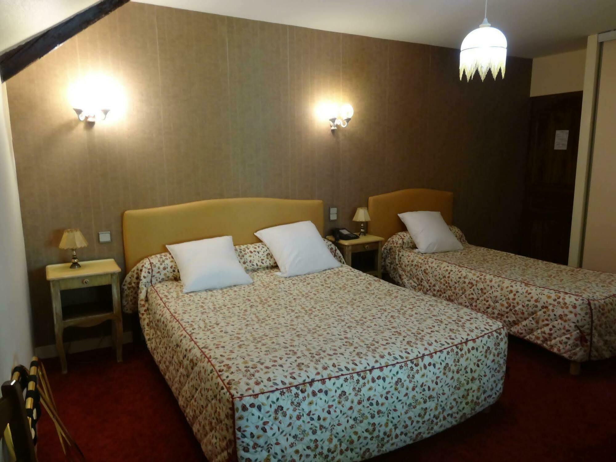Hotel Chateau La Fleunie - Et Restaurant 4*